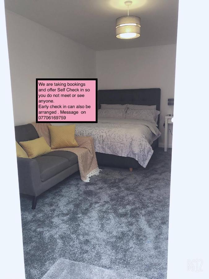 Flat 2 - Entire Modern Two Bedrooms Home With En-Suite & Free Parking Close To Qmc, City Centre And Notts Uni - Self Check In 诺丁汉 外观 照片